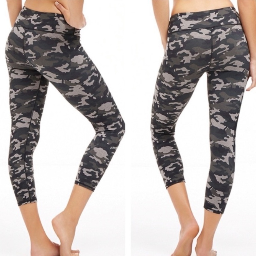 Fabletics Green and Gray Camo 7/8 Leggings - Picture 2 of 7